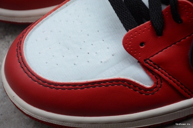 Retro High O-W AA3834-101 1 Air Chicago Jordan 1121